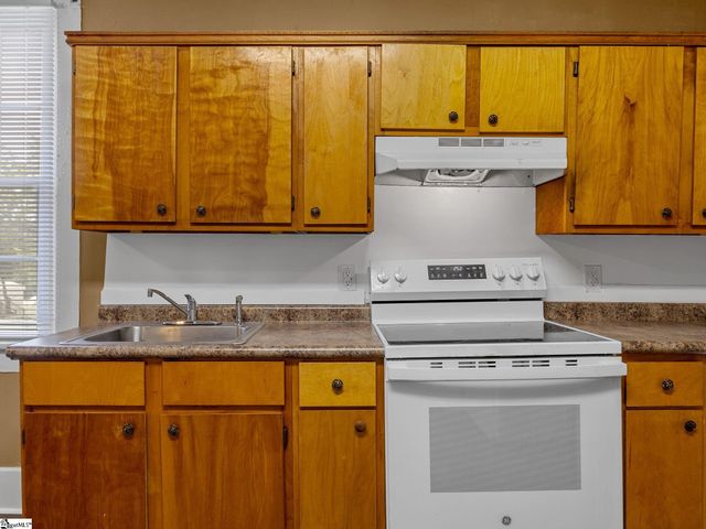 8149 Hill Street, Boiling Springs, SC 29316