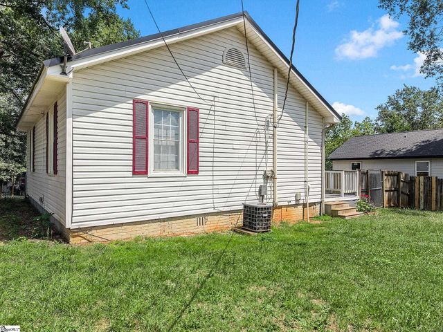 8149 Hill Street, Boiling Springs, SC 29316