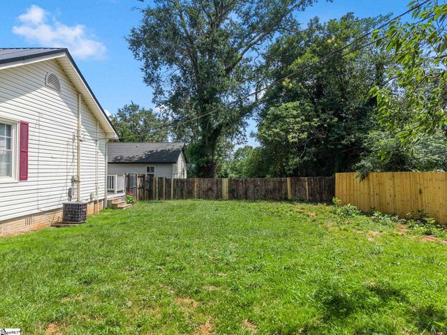 8149 Hill Street, Boiling Springs, SC 29316