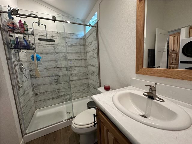 300 MC 6070, Flippin, AR 72634