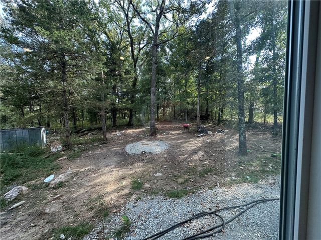 300 MC 6070, Flippin, AR 72634