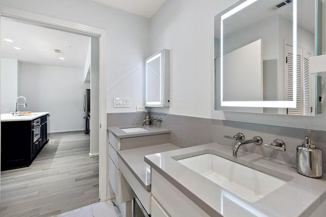 1600 Barton Springs RD 5110, Austin, TX 78704