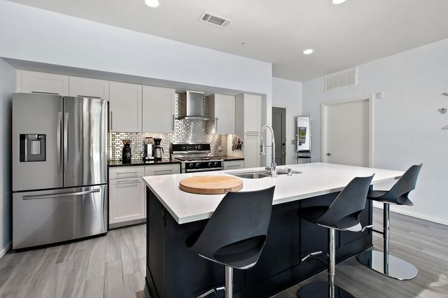1600 Barton Springs RD 5110, Austin, TX 78704