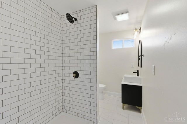 4414 Whetsel Avenue, Cincinnati, OH 45227