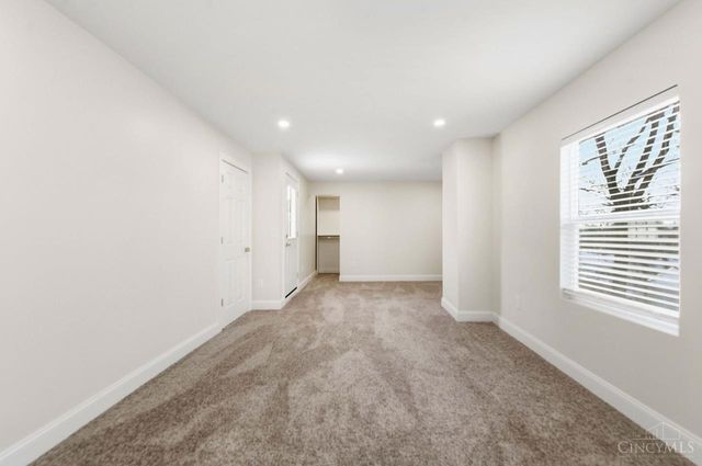 4414 Whetsel Avenue, Cincinnati, OH 45227