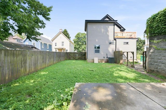 4414 Whetsel Avenue, Cincinnati, OH 45227