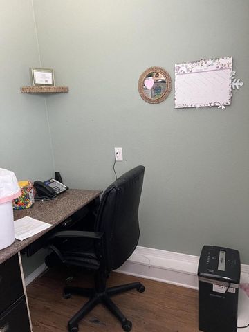 251 NE Eglin Parkway, Fort Walton Beach, FL 32547