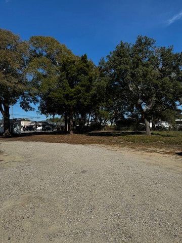 251 NE Eglin Parkway, Fort Walton Beach, FL 32547