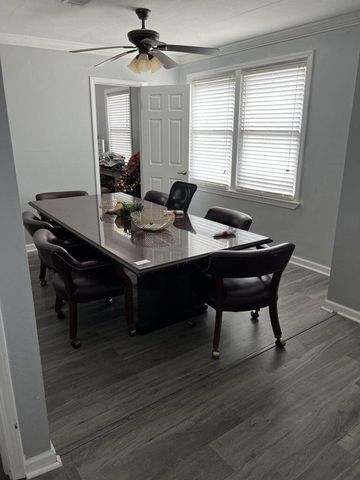 251 NE Eglin Parkway, Fort Walton Beach, FL 32547