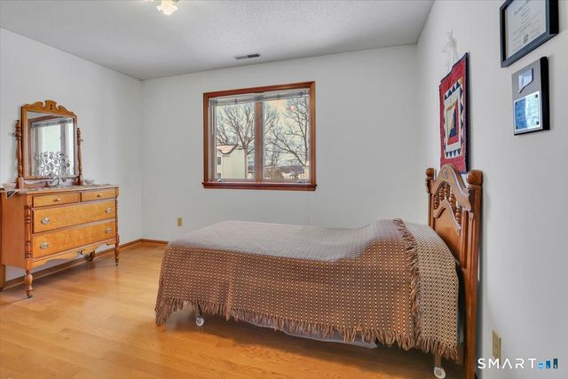 110 Heritage Drive, Waterbury, CT 06708