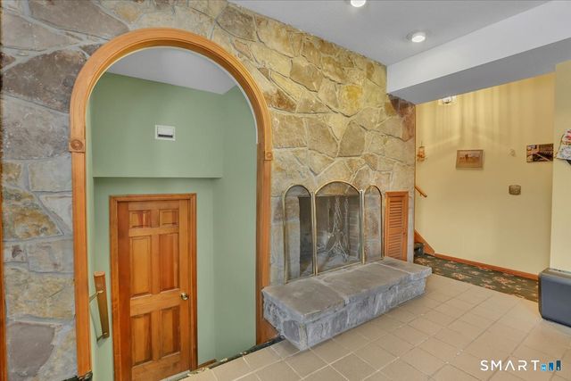 110 Heritage Drive, Waterbury, CT 06708