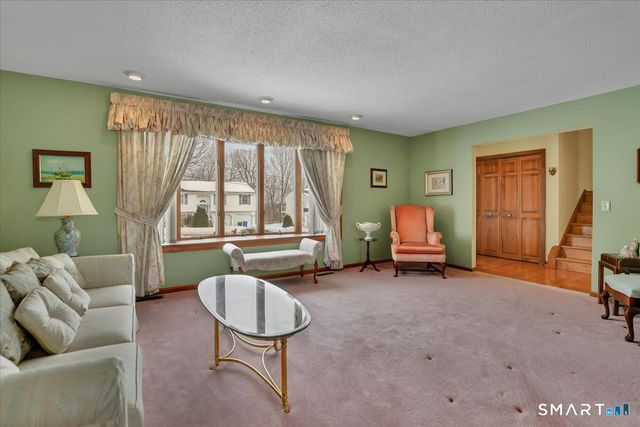 110 Heritage Drive, Waterbury, CT 06708