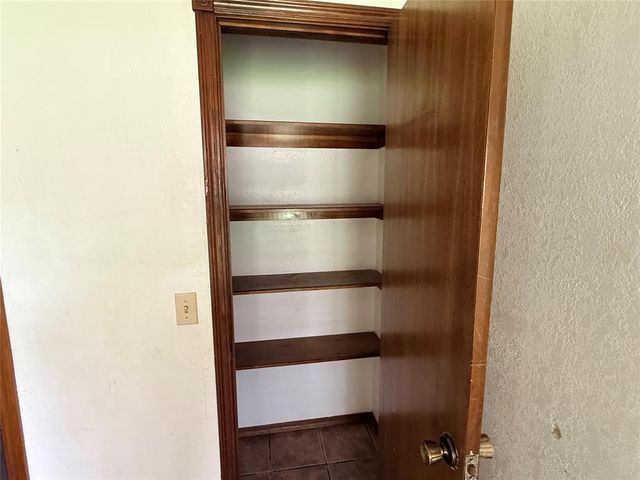 1721 N Gleason Avenue, Bethany, OK 73008