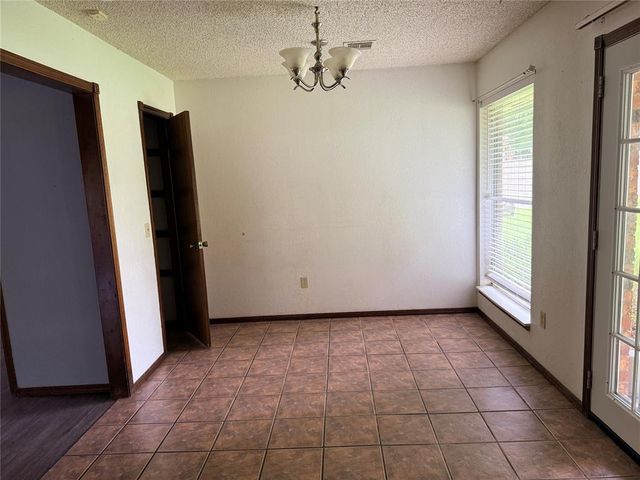 1721 N Gleason Avenue, Bethany, OK 73008
