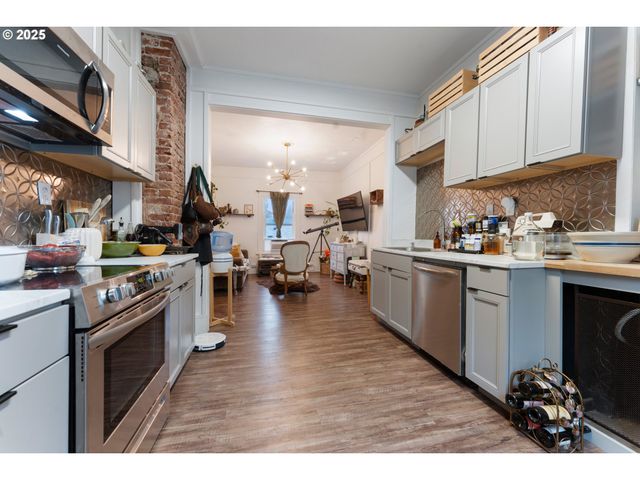 5531 S KELLY Ave, Portland, OR 97239