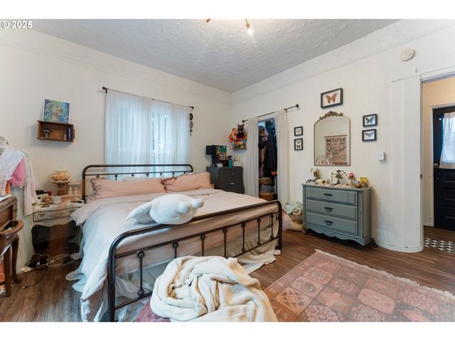 5531 S KELLY Ave, Portland, OR 97239