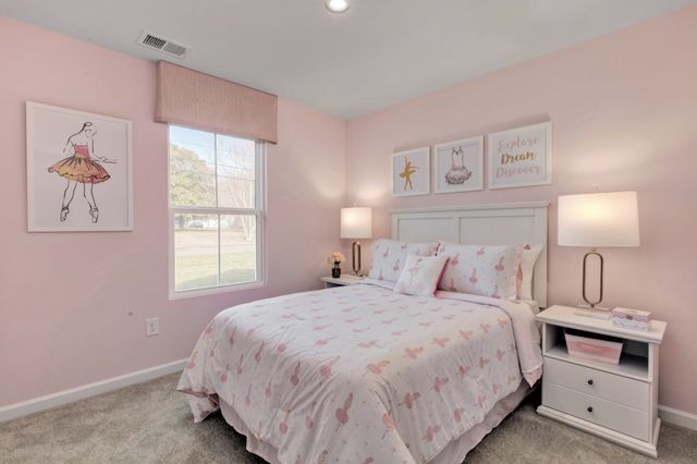 953 Horseshoe Dr, Smyrna, TN 37167