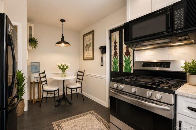 198-21 29th Avenue, Flushing, NY 11358