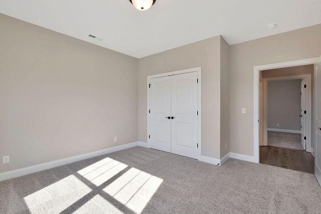 6012 Ridgesong Way 165, Ooltewah, TN 37363