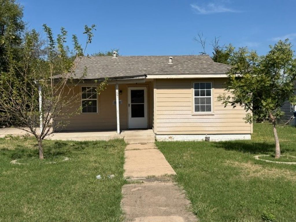 1757 Corrin Avenue, Blue Mound, TX 76131 — exterior