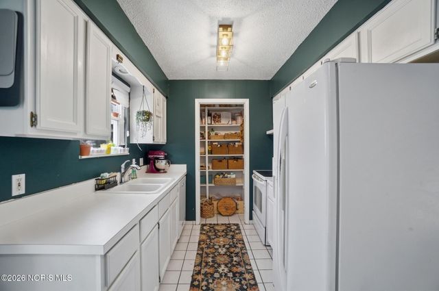 6176 Herst Road, Toledo, OH 43613