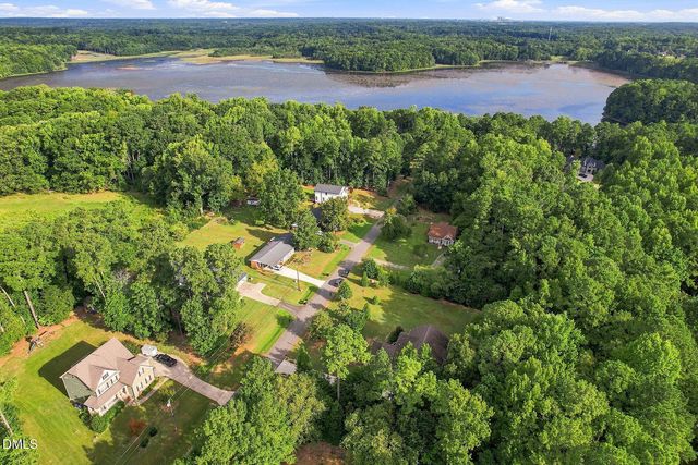 8013 Lakeshore Drive, Garner, NC 27529