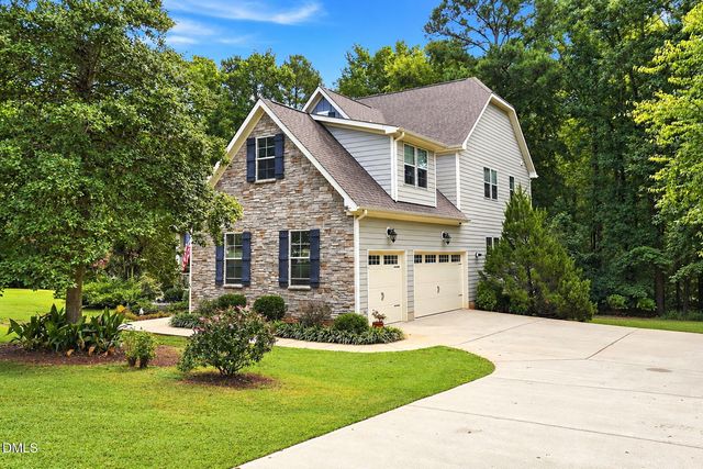8013 Lakeshore Drive, Garner, NC 27529