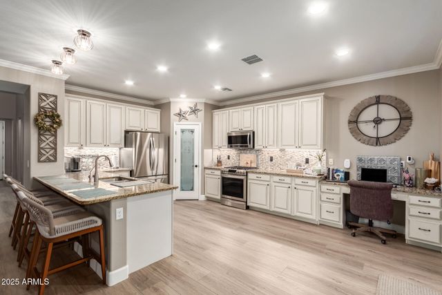 1179 E REGENT Drive, Gilbert, AZ 85298