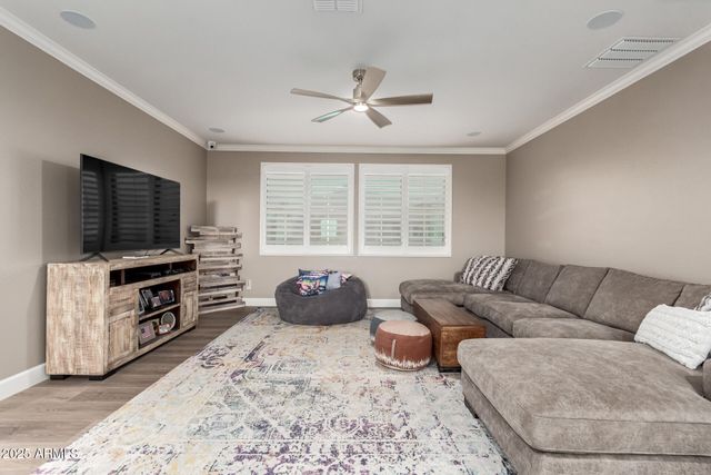 1179 E REGENT Drive, Gilbert, AZ 85298