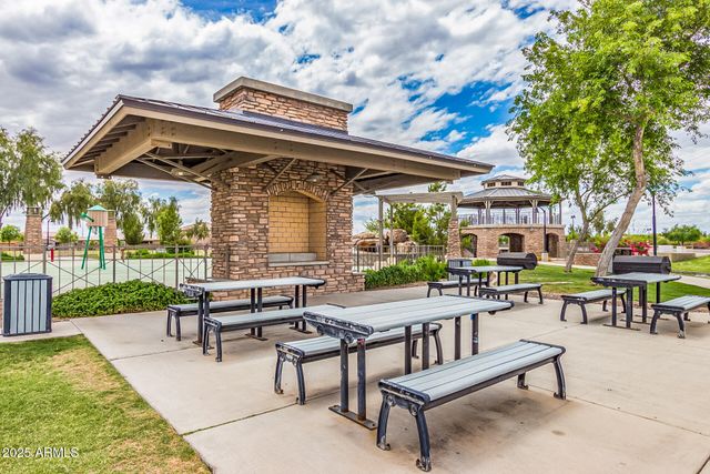 1179 E REGENT Drive, Gilbert, AZ 85298