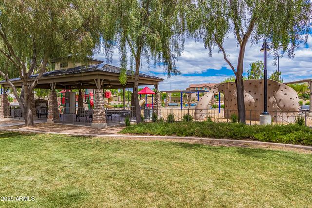 1179 E REGENT Drive, Gilbert, AZ 85298