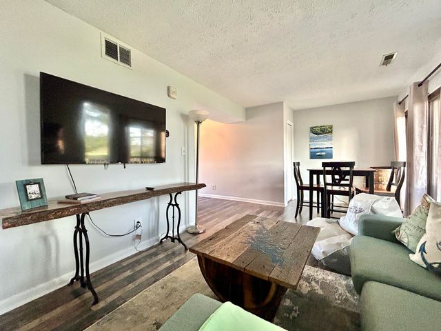 145 State Park Road S4, Jamestown, KY 42629