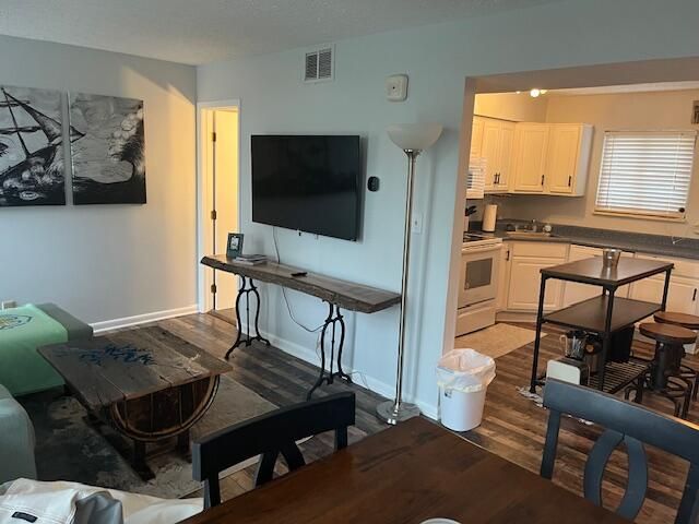 145 State Park Road S4, Jamestown, KY 42629