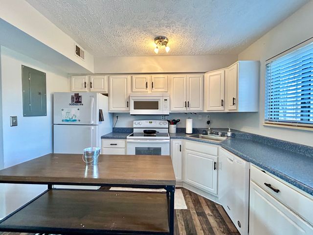 145 State Park Road S4, Jamestown, KY 42629