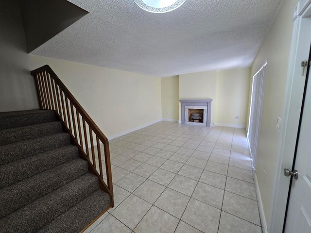 3232 MERIDIAN Way N B, Palm Beach Gardens, FL 33410