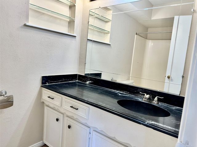 13615 Fernhill Drive, Sugar Land, TX 77498