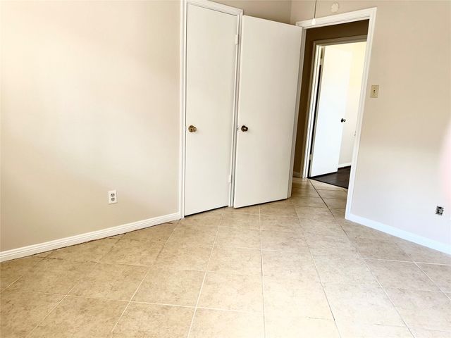 13615 Fernhill Drive, Sugar Land, TX 77498