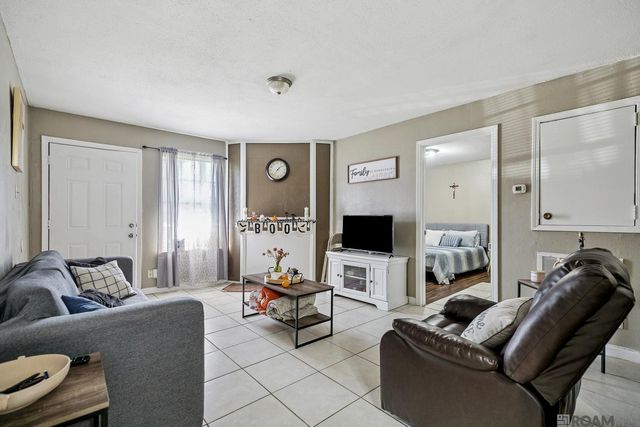 8220 Ned Ave, Baton Rouge, LA 70820