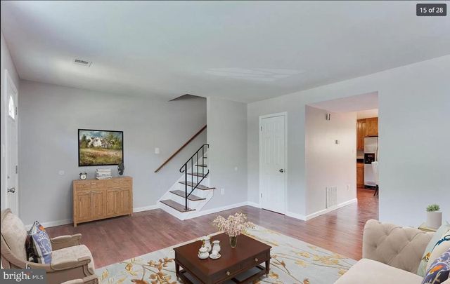 14880 EMBERDALE DR, Woodbridge, VA 22193