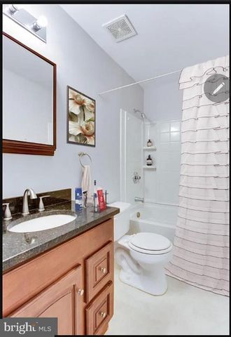 14880 EMBERDALE DR, Woodbridge, VA 22193
