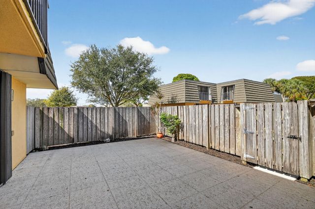 4210 42nd Way, West Palm Beach, FL 33407