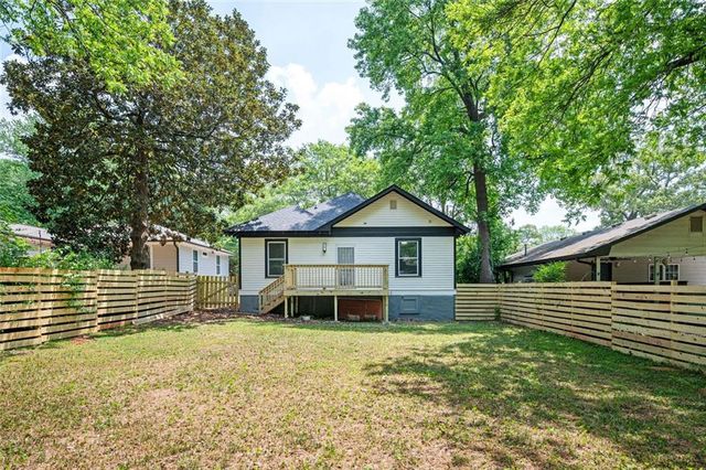 1055 Victory Drive SW, Atlanta, GA 30310