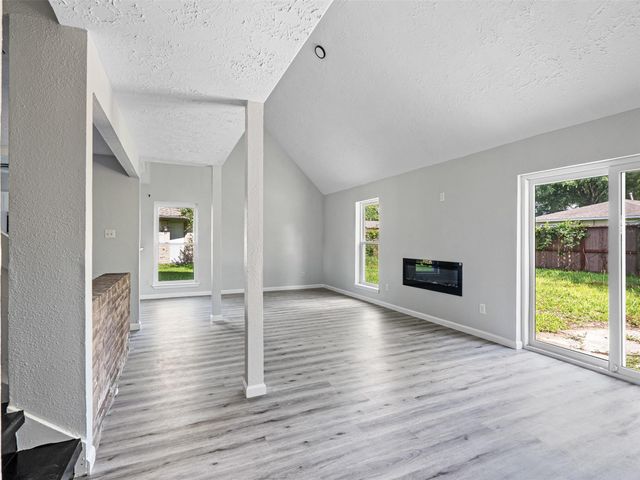 10146 Valley Club Drive, Houston, TX 77078
