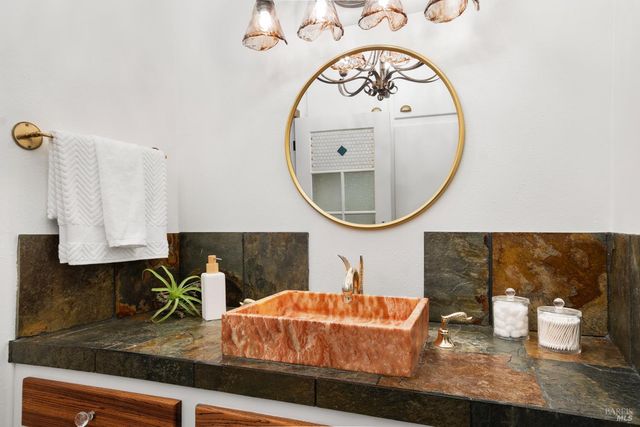 12303 Margie Ln, Glen Ellen, CA 95442