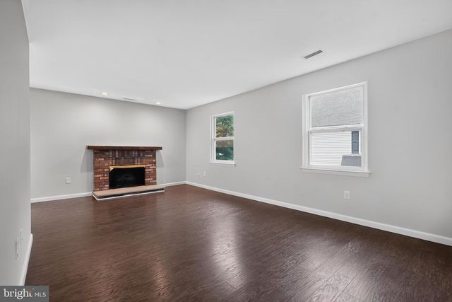 106 WILLOW TURN, Mount Laurel, NJ 08054