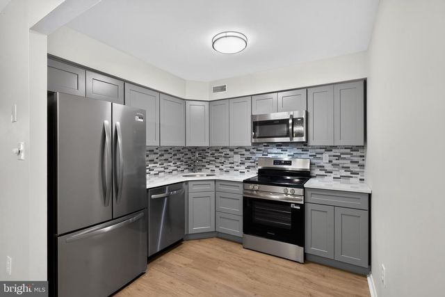 106 WILLOW TURN, Mount Laurel, NJ 08054