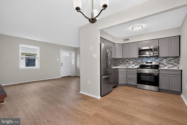 106 WILLOW TURN, Mount Laurel, NJ 08054