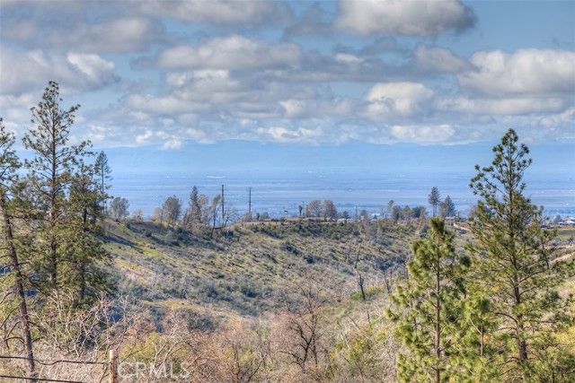 5881 Oakmore Drive, Paradise, CA 95969