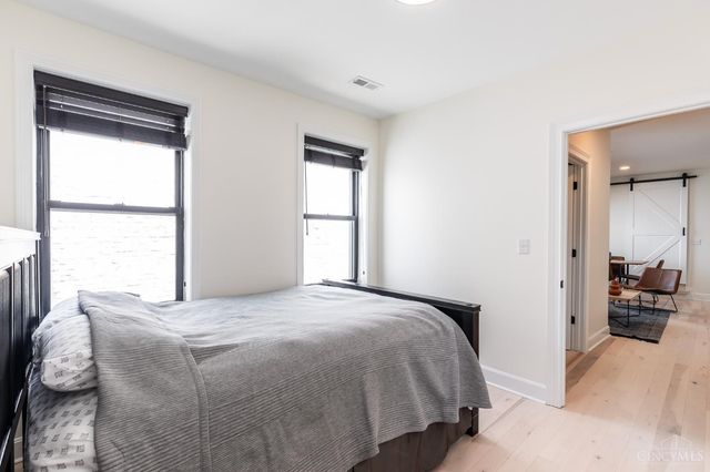 918 York Street, Cincinnati, OH 45214