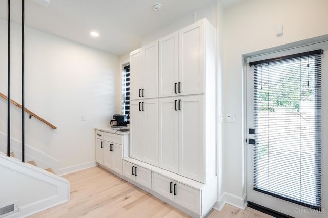 918 York Street, Cincinnati, OH 45214